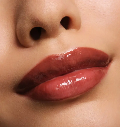 The  Signature Set： One Ampoule. One Liner. Your Signature Lip, Perfected.